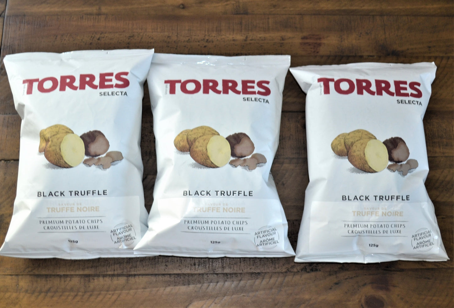 Torres Selecta Black Truffle Premium Potato Chips 125 g x 3 pack
